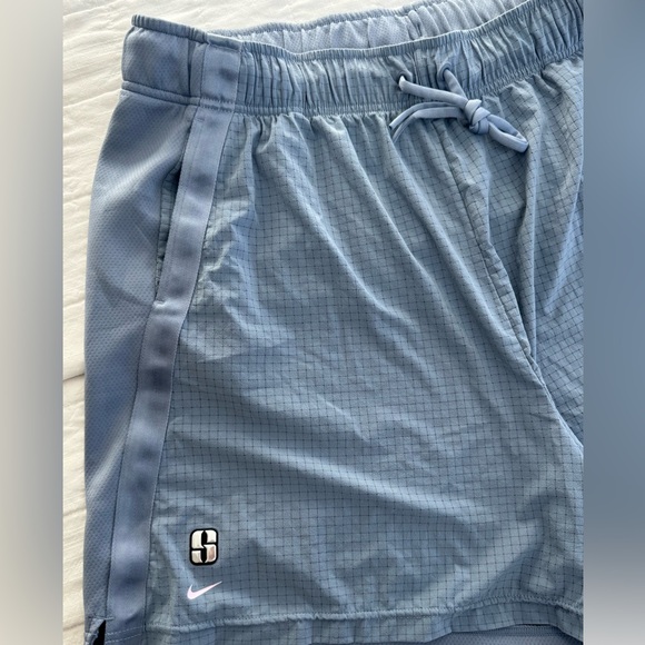 Nike Light Gray Dri-FIT Shorts, EYBL Park District, Loose Fit Size XL - Picture 2 of 12